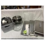 Mixing bowls, lids, & basket