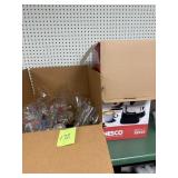 2 boxes of plastic and glass mugs/glasses