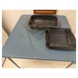 Roasting pans, metal skewers, grill basket