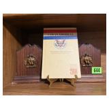 'I Am An American' book, Early Americana bookends