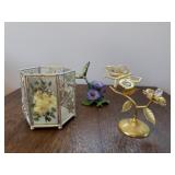 Butterfly knick knacks, floral shade