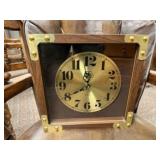 Battery operated wall clock