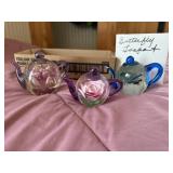 Blown glass collectible teapots (3)