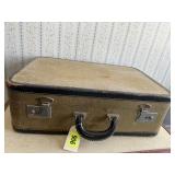 Wheary Luggage vintage suitcase