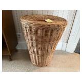Wicker hamper