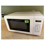 Continental microwave oven