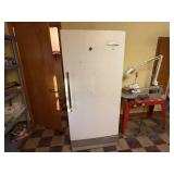 Cold Spot upright deep freeze