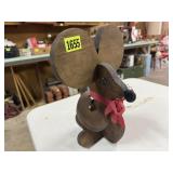 Woodcrafted mouse
