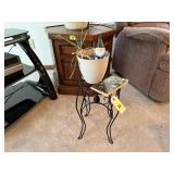 Plant stand, flower pot, Happy Houseplants book,