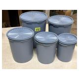 Tupperware 5 piece canister set