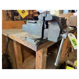 Craftsman 4 1/2' bench vise