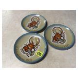 'Christmas Child' 1975 Hummel Christmas plates