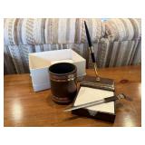 Desk accessory set