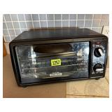 Black & Decker toaster oven
