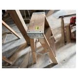 Wooden 2' step ladder