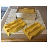 Frankoma pottery taco holders (4)