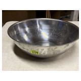Stainless steel mixing bowl