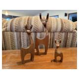 Wood carved reindeer (3)