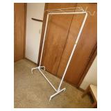 Portable clothing rack