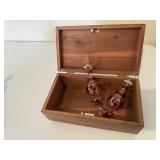 Lane jewelry box, ornaments