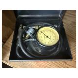 Fisher Controls pressure gauge