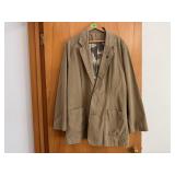 Camouflage lined jacket, lapel pin