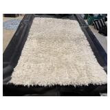 Shag floor rug