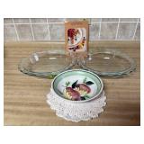 Pyrex pie plates, bowl, hotpad, recipe book