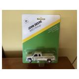 John Deere 4WD toy pickup