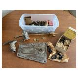 Mixed lot of hardware, hinges, nozzles