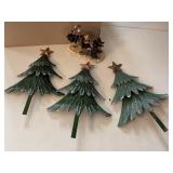 Christmas pine wall hangings, village piece