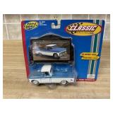 Road Champs 1981 Chevrolet Apache toy truck