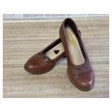 Vintage pumps