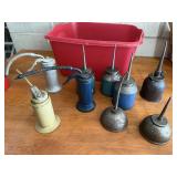 Oil can collection