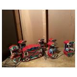 Holiday carousel decoration