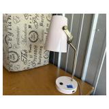 Adjustable desk lamp