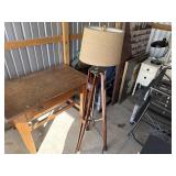 Tripod floor lamp
