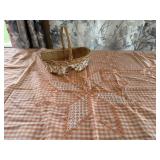 Basket, Texas star tablecloth