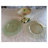Green, yellow depression glass dinner plates,
