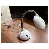 Desk lamp