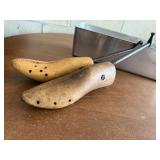 Wooden shoe stretchers