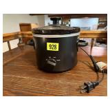 Small 7 1/2' crockpot