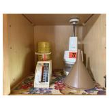 Food chopper, scale, funnel, measuring cup