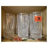 Clear drinking glasses (10)