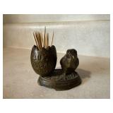 Toothpick holder