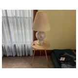 Round side table, table lamp