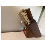 Knife block, cutlery included