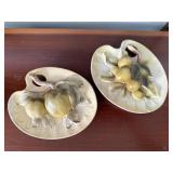 Ceramic apple wall hangings (2)