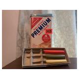 Saltines cracker tin, vintage knife set