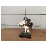 "Coming King" statue